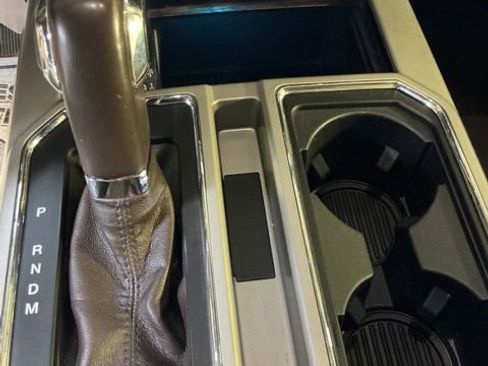 Used 2019 Ford F150 Lariat image 19