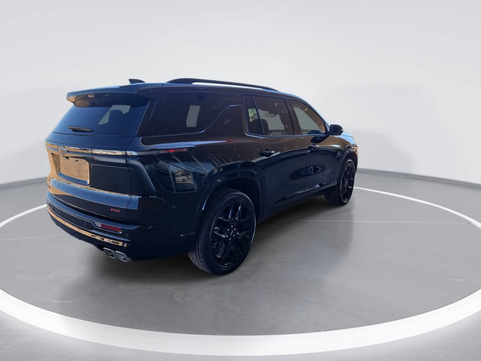 Used 2026 Chevrolet Traverse RS FWD image 8