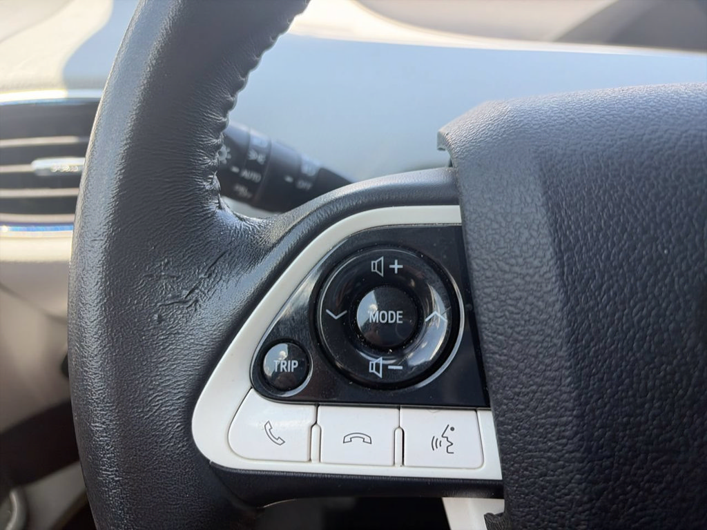 Used 2017 Toyota Prius Four Touring FWD image 20