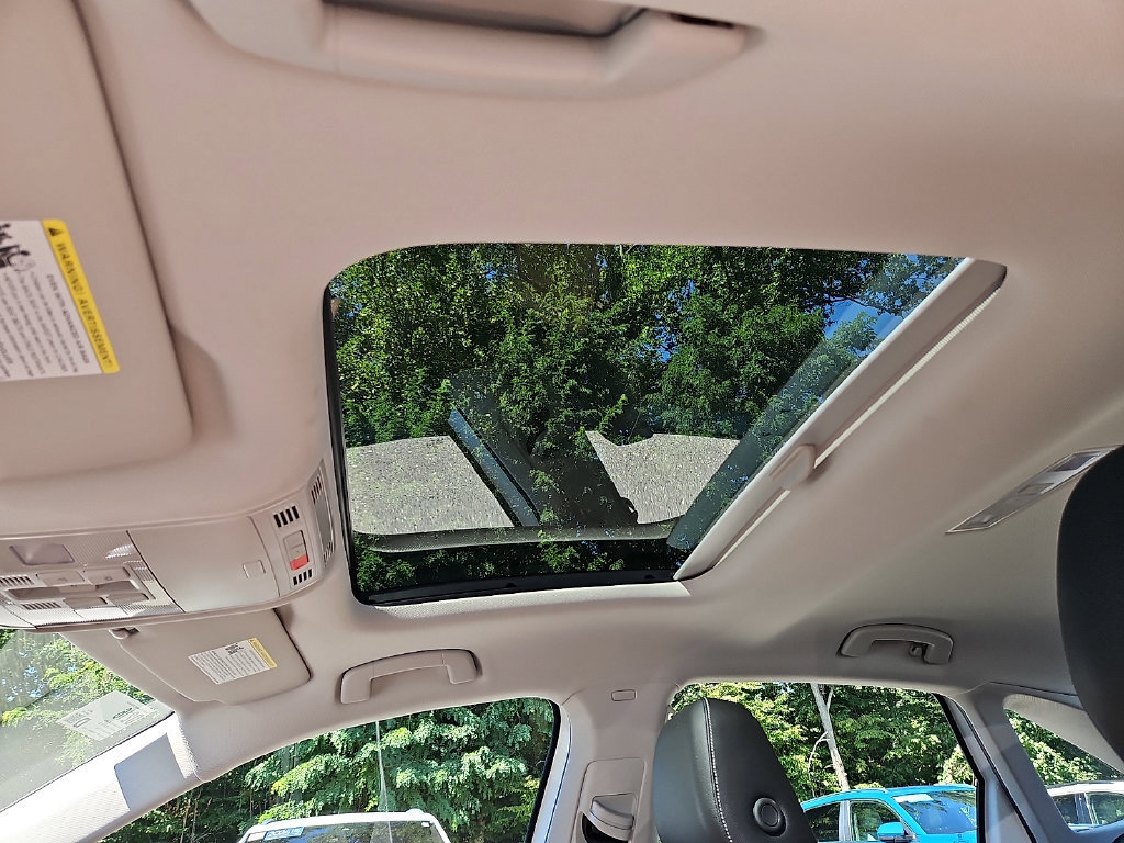 Certified 2026 Volkswagen Jetta SEL FWD image 14