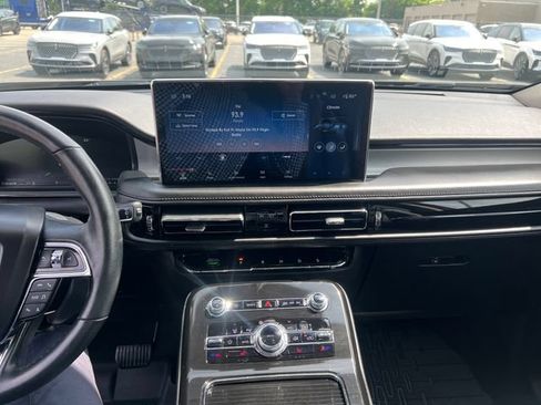 Certified 2023 Lincoln Nautilus AWD image 21
