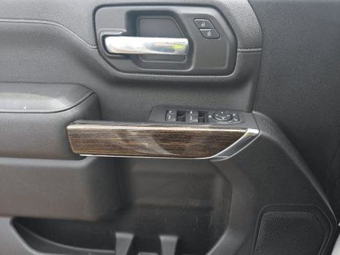 Used 2022 GMC Sierra 2500 SLE image 19