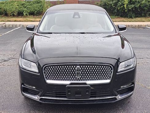 Used 2018 Lincoln Continental Select w/ Continental Climate Package image 9