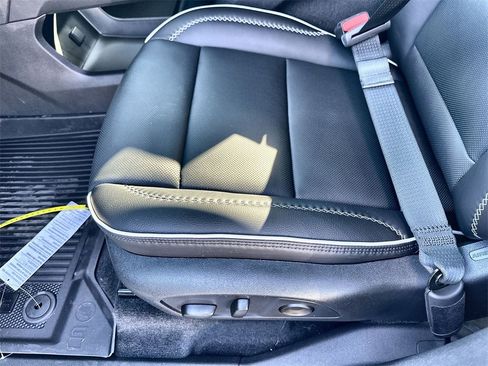 New 2026 GMC Acadia Denali w/ Super Cruise Package image 25