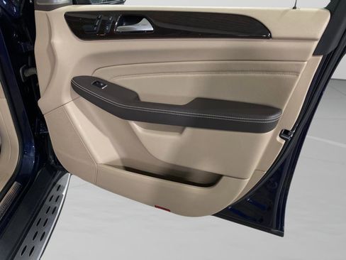 Used 2015 Mercedes-Benz ML 350 4MATIC w/ Premium 1 Package image 34