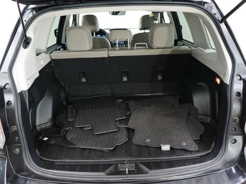 Used 2017 Subaru Forester 2.5i Limited w/ Popular Package #2 AWD/4WD image 16