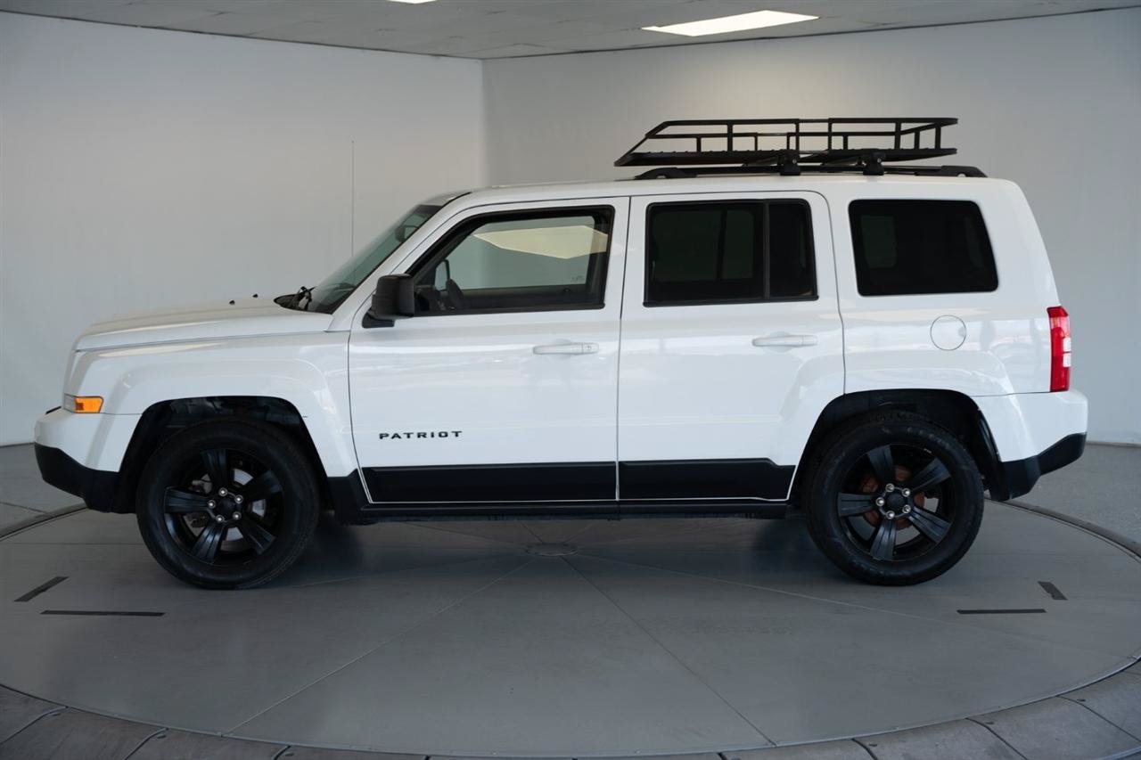 Used 2014 Jeep Patriot Sport w/ Power Value Group FWD image 4