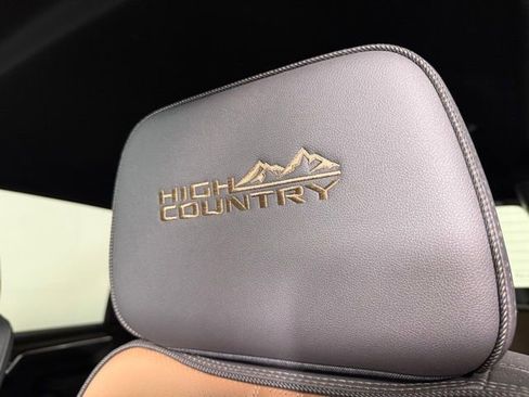 Used 2025 Chevrolet Silverado 3500 High Country w/ Technology Package image 11