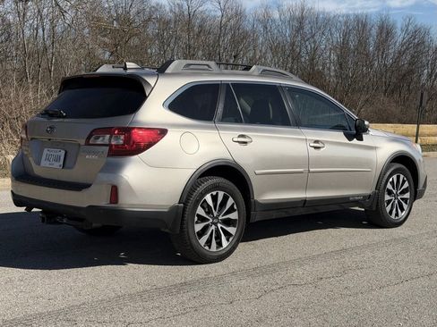 Used 2017 Subaru Outback 2.5i Limited image 35