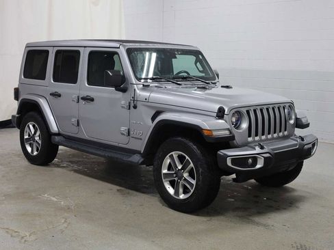 Used 2019 Jeep Wrangler Unlimited Sahara image 13