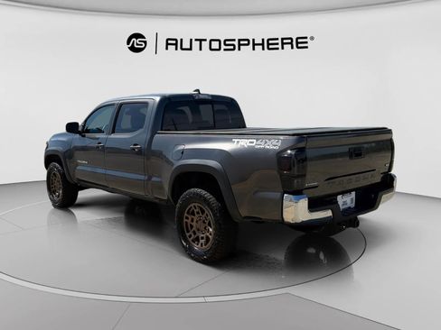 Used 2019 Toyota Tacoma TRD Off-Road AWD/4WD image 7