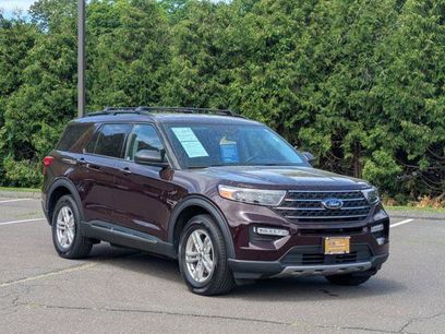 Certified 2022 Ford Explorer XLT w/ Equipment Group 202A