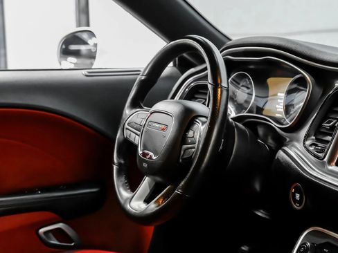 Used 2019 Dodge Challenger R/T Scat Pack w/ Widebody Package RWD image 12