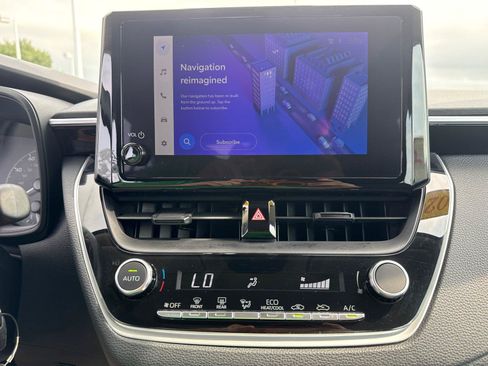 Used 2024 Toyota Corolla LE FWD image 20
