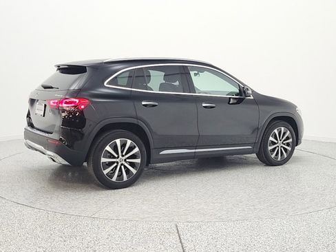 Certified 2022 Mercedes-Benz GLA 250 4MATIC image 5