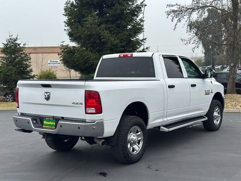 Used 2018 RAM 2500 Tradesman w/ Chrome Appearance Group image 4