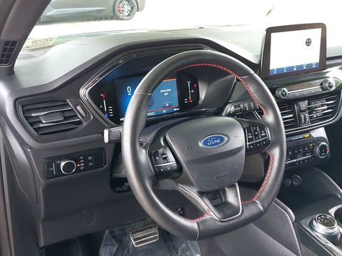 Used 2024 Ford Escape ST-Line image 16