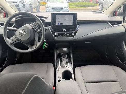 Used 2025 Toyota Corolla LE AWD/4WD image 14