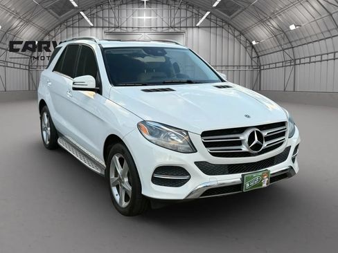 Used 2017 Mercedes-Benz GLE 350 w/ Premium 1 Package image 3