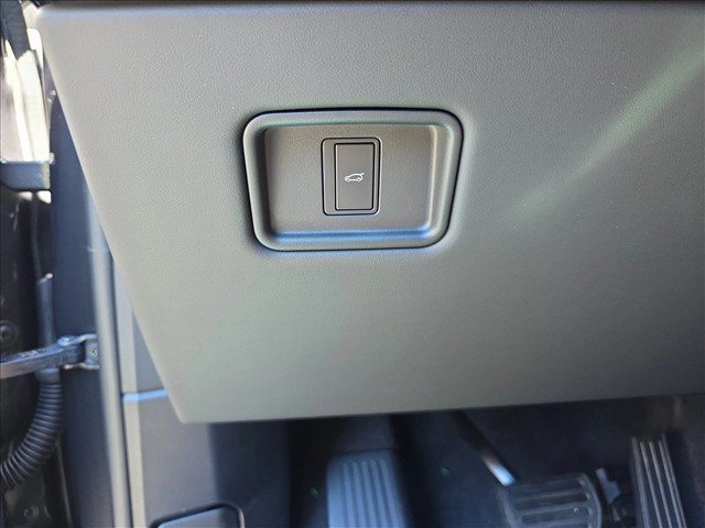 New 2027 Land Rover Range Rover Sport SE AWD/4WD image 26