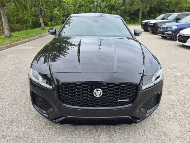 Used 2024 Jaguar XF R-Dynamic SE AWD/4WD image 8