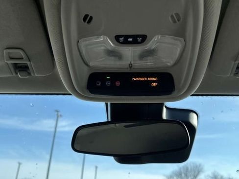 Used 2022 Buick Encore GX Select image 27