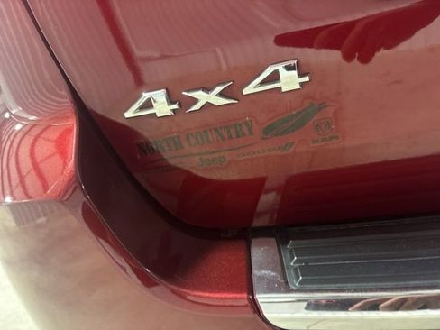 Used 2022 Jeep Grand Cherokee Limited image 33