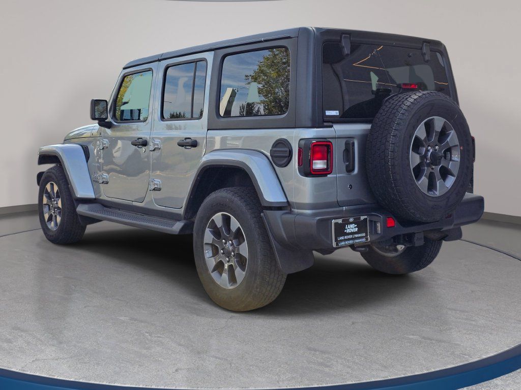 Used 2018 Jeep Wrangler Unlimited Sahara AWD/4WD image 8