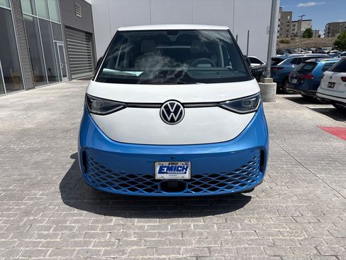 New 2025 Volkswagen ID. Buzz Pro S Plus AWD/4WD image 8