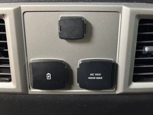 Used 2021 Ford F350 Lariat image 19