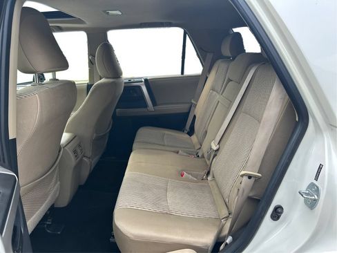 Used 2010 Toyota 4Runner SR5 w/ Convenience Pkg AWD/4WD image 11