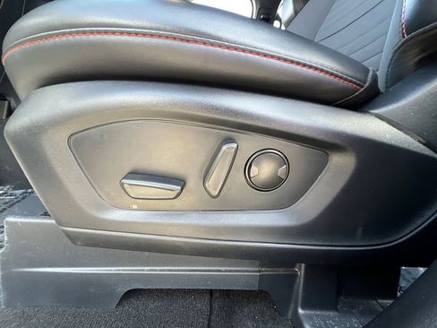 Used 2025 Ford Explorer ST-Line image 29