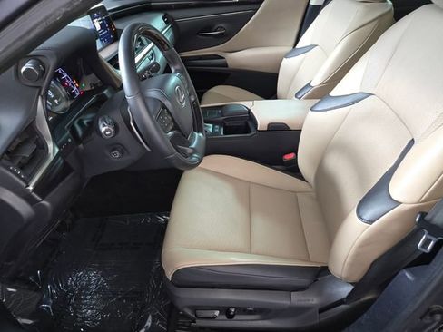 Used 2020 Lexus ES 300h w/ Premium Package FWD image 13