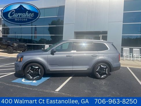 Used 2025 Kia Telluride S AWD/4WD image 1