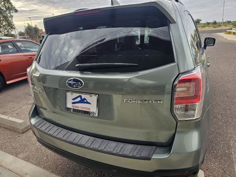 Used 2018 Subaru Forester 2.5i Limited AWD/4WD image 12