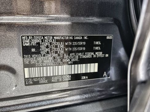 Used 2025 Toyota RAV4 XLE Premium FWD image 28