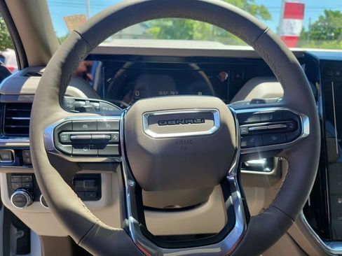 New 2026 GMC Yukon Denali w/ Sun & Power Step Package AWD/4WD image 13