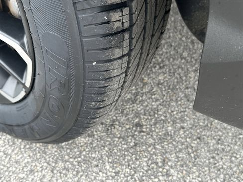 Used 2022 Hyundai Santa Cruz SEL w/ Cargo Package image 11