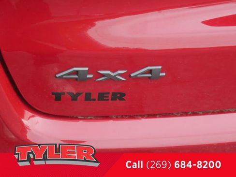 Used 2023 Jeep Compass Trailhawk w/ Trailhawk Elite Group AWD/4WD image 15
