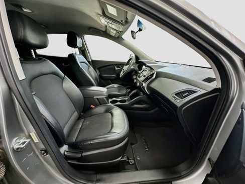 Used 2012 Hyundai Tucson GLS AWD/4WD image 30
