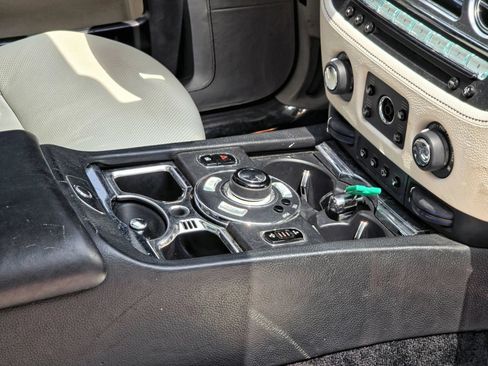 Used 2012 Rolls-Royce Ghost RWD image 23