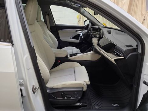 New 2025 Audi Q5 Prestige image 31