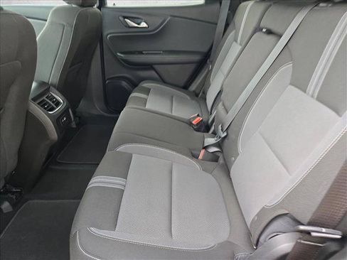 Used 2025 Chevrolet Blazer LT FWD image 17