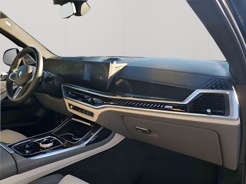 Used 2023 BMW X7 M60i w/ Executive Package image 14