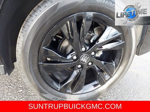 Used 2024 Buick Encore GX Sport Touring image 18