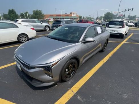 Used 2025 Kia K4 FWD image 6