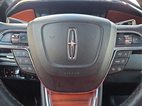 Used 2024 Lincoln Navigator Reserve image 31