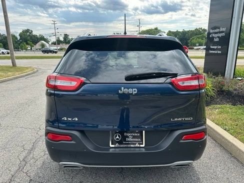 Used 2018 Jeep Cherokee Limited AWD/4WD image 4