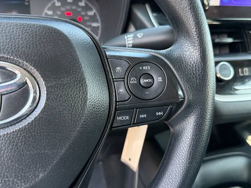 Used 2024 Toyota Corolla LE FWD image 19