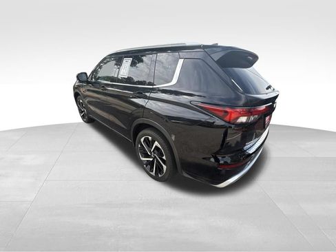 Used 2024 Mitsubishi Outlander SEL AWD/4WD image 3